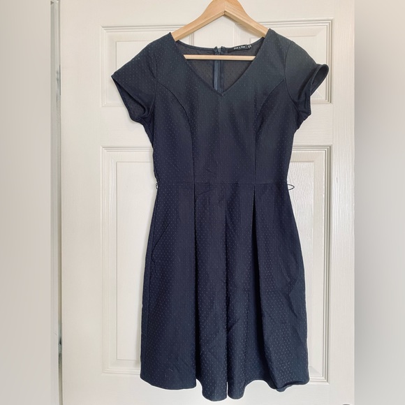 Doe & Rae Navy Blue Fit & Flare Dress - size XS - Picture 3 of 12